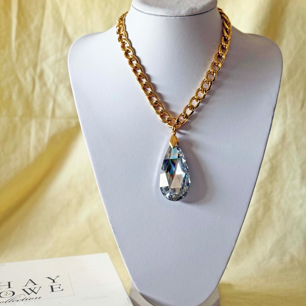 LARGE 2 ½ in. GENUINE CRYSTAL NECKLACE, by SHAY LOWE, LABRADOR COLOUR, PEAR SHAP